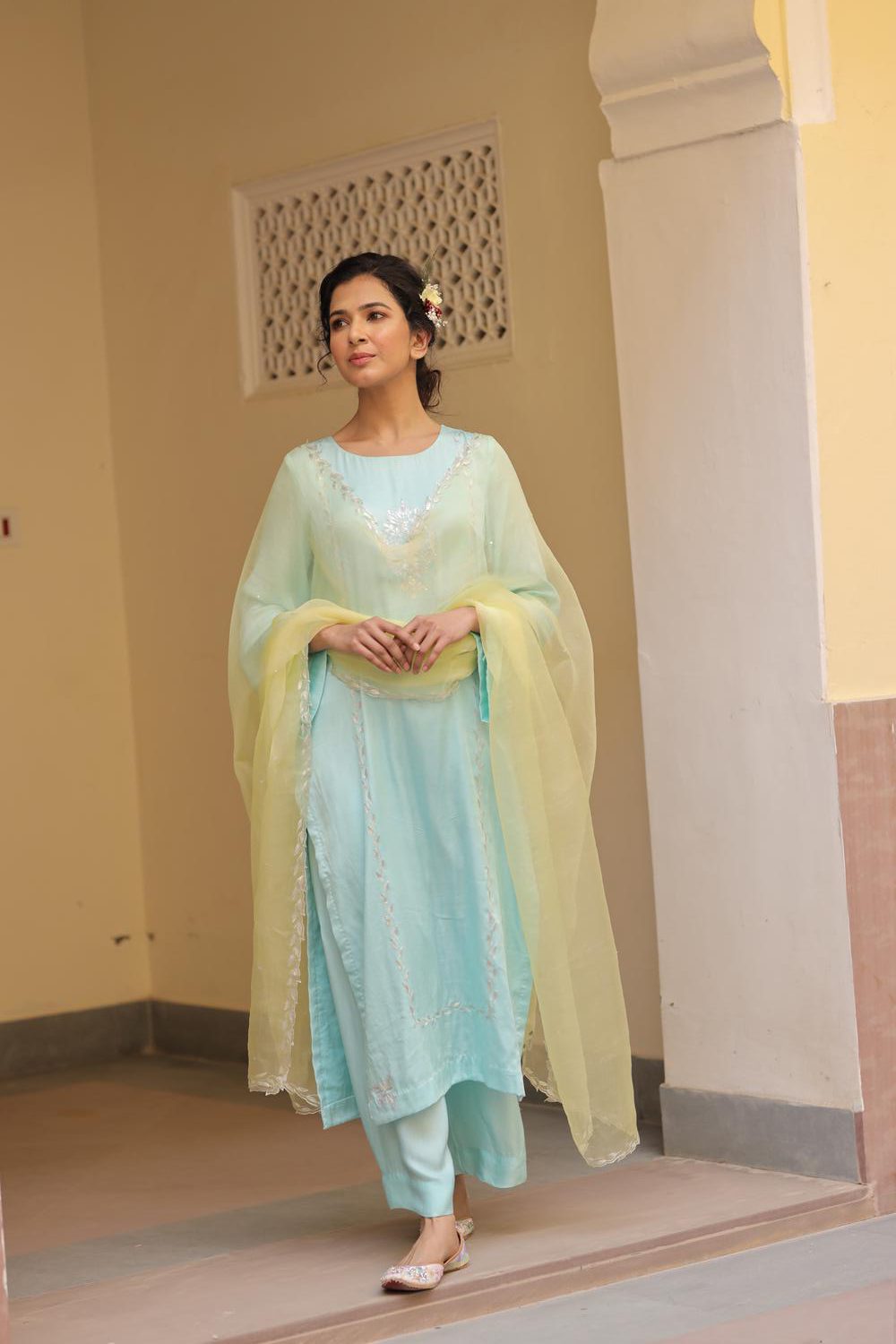 Kashmiri Salwar Kameez Set with Contrast Dupatta - ILMA